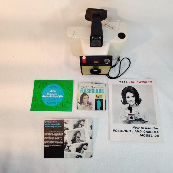 Vintage Polaroid Land Camera SWINGER Model 20 with Original Box UNTASTED C14-B13 - Picture 2 of 5